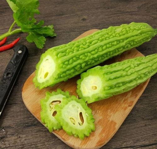 快来吾悦吃瓜,体验夏日吃瓜盛宴！