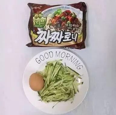 网红泡面加酸豆角,酸豆角搭配，美味升级！