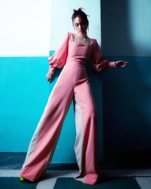 粉色连体裤明星,明星们的粉色连体裤时尚秀