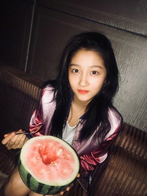 娱乐吃瓜酱画像图片高清